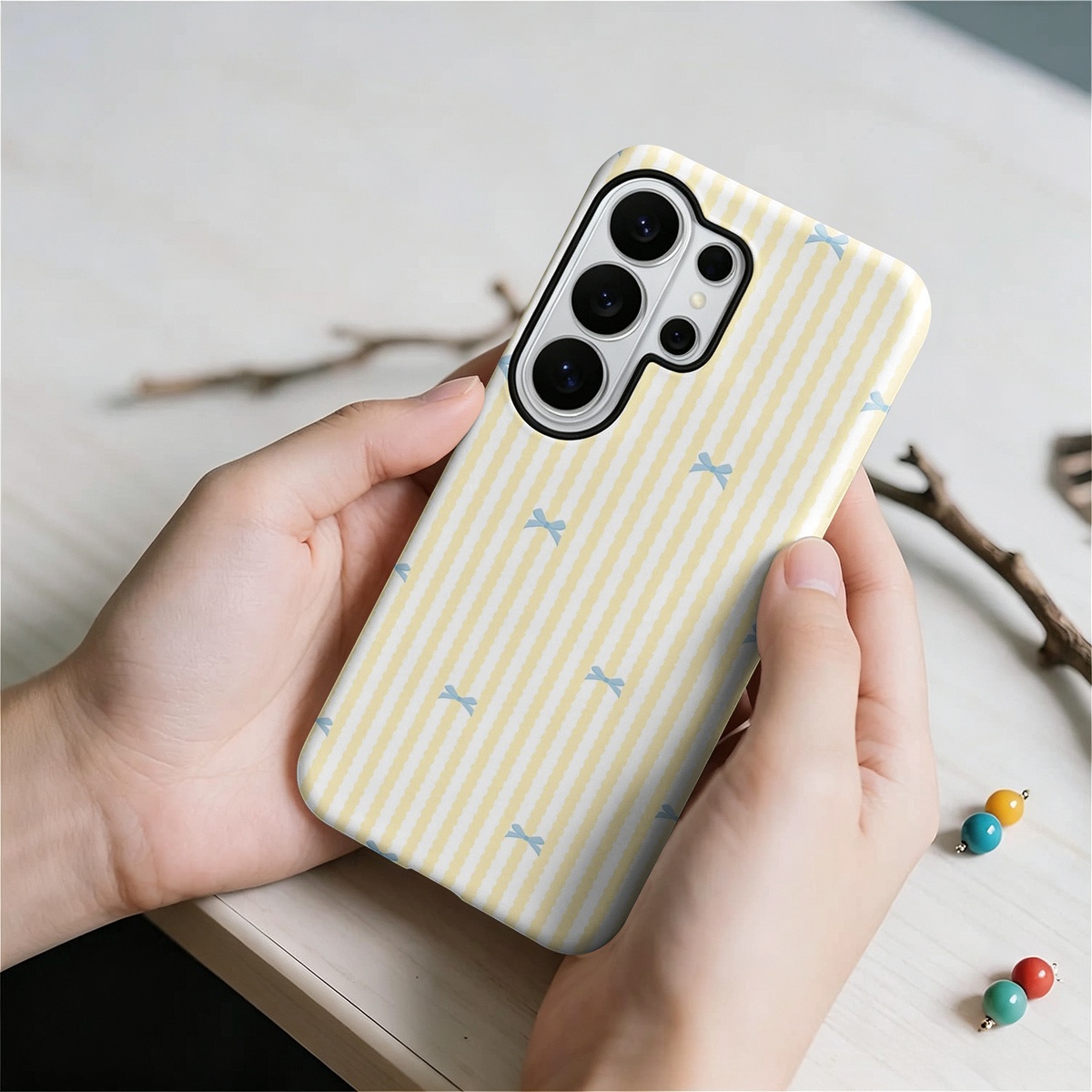 Blue Bow Yellow Stripes 2-in-1 - Samsung Galaxy S24 ulasan dan harga